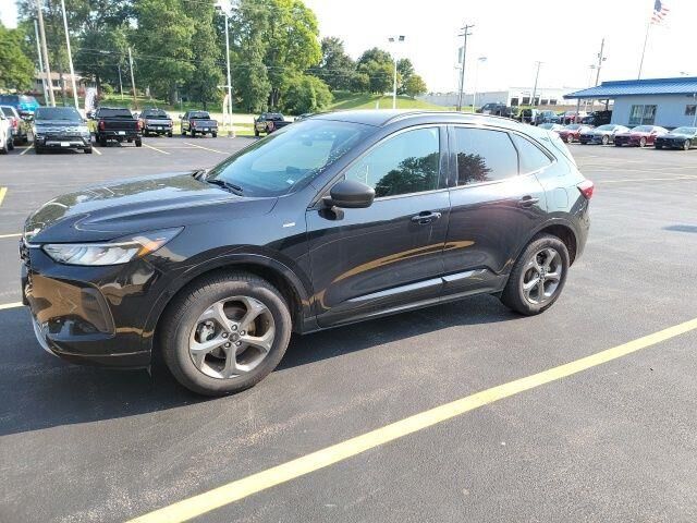 2024 Ford Escape ST-Line — photo 1 of 26
