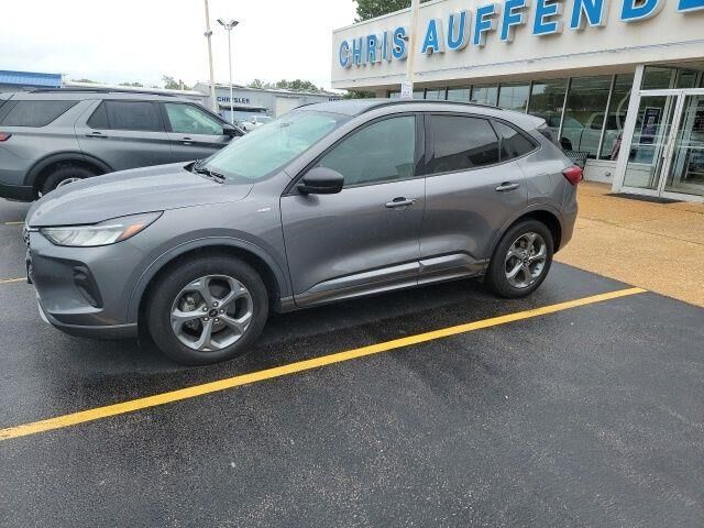 2024 Ford Escape ST-Line — photo 1 of 26