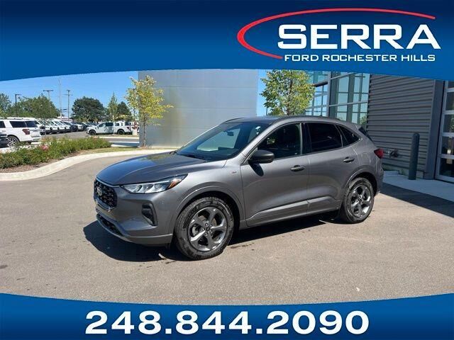 2024 Ford Escape ST-Line — photo 1 of 26
