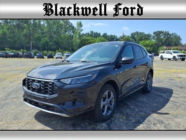 2024 Ford Escape ST-Line — photo 1 of 26