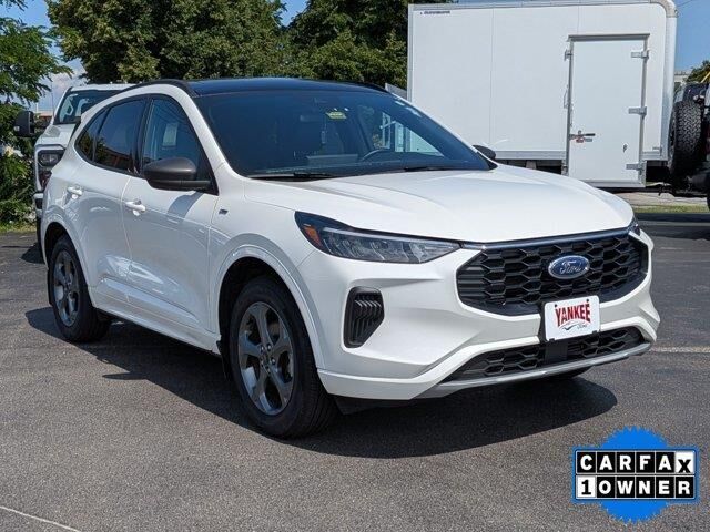 2024 Ford Escape ST-Line — photo 1 of 26