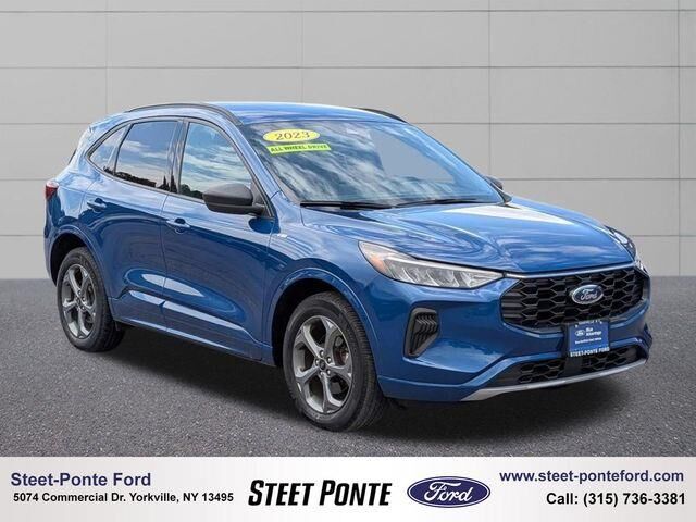2023 Ford Escape ST-Line — photo 1 of 13