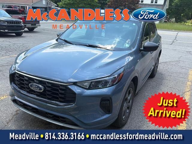2024 Ford Escape ST-Line — photo 1 of 4