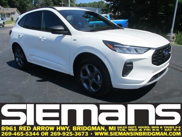 2024 Ford Escape ST-Line — photo 1 of 26