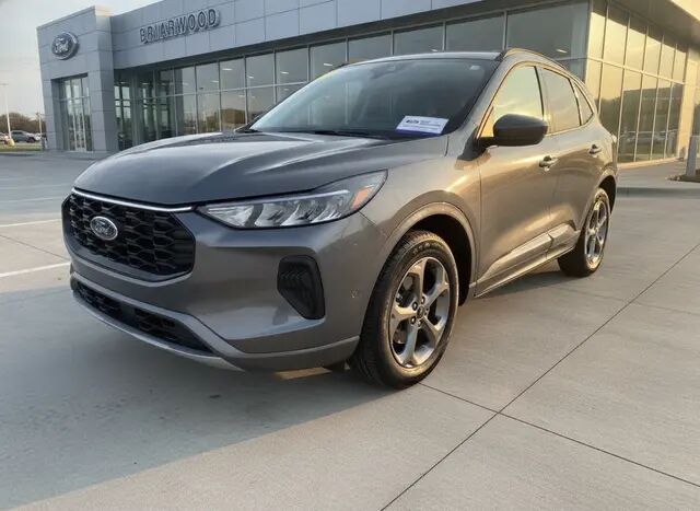 2024 Ford Escape ST-Line — photo 1 of 22