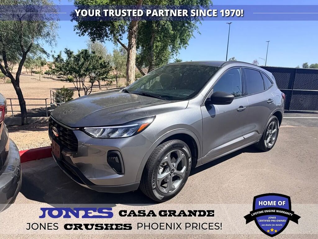2024 Ford Escape ST-Line — photo 1 of 30