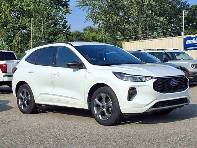 2024 Ford Escape ST-Line — photo 1 of 4
