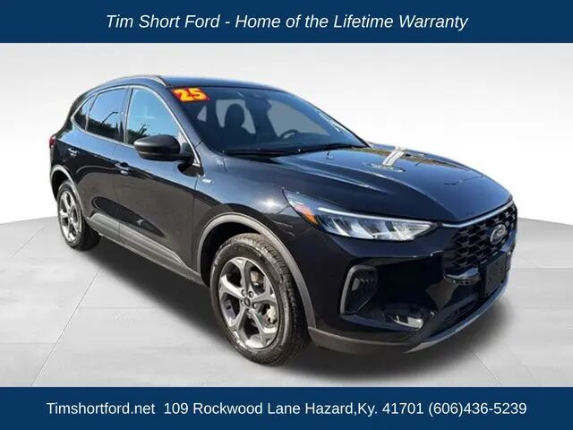 2025 Ford Escape ST-Line — photo 1 of 37