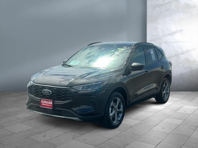 2025 Ford Escape ST-Line — photo 1 of 13