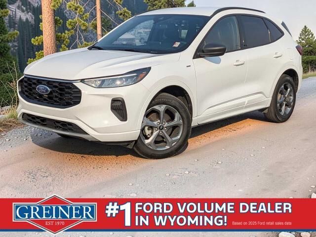2023 Ford Escape ST-Line — photo 1 of 26