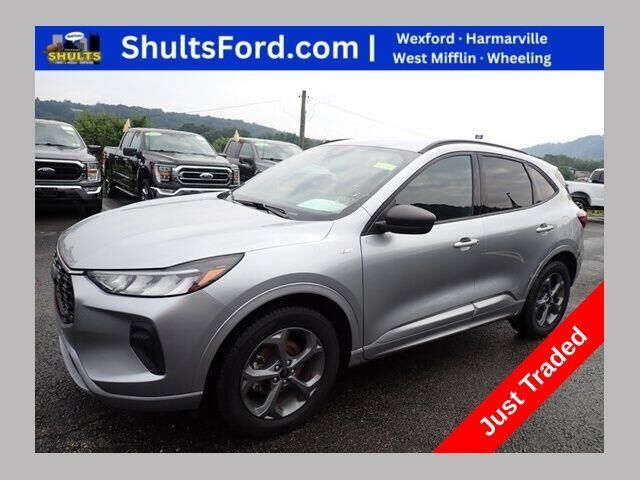 2023 Ford Escape ST-Line — photo 1 of 13