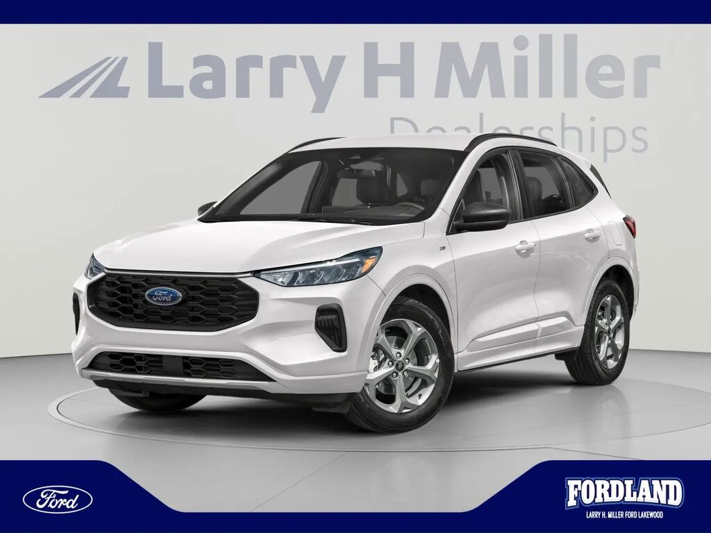 2023 Ford Escape ST-Line — photo 1 of 11