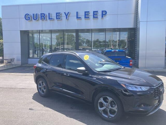 2024 Ford Escape ST-Line — photo 1 of 26