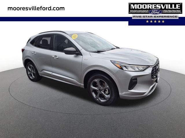 2024 Ford Escape ST-Line — photo 1 of 26