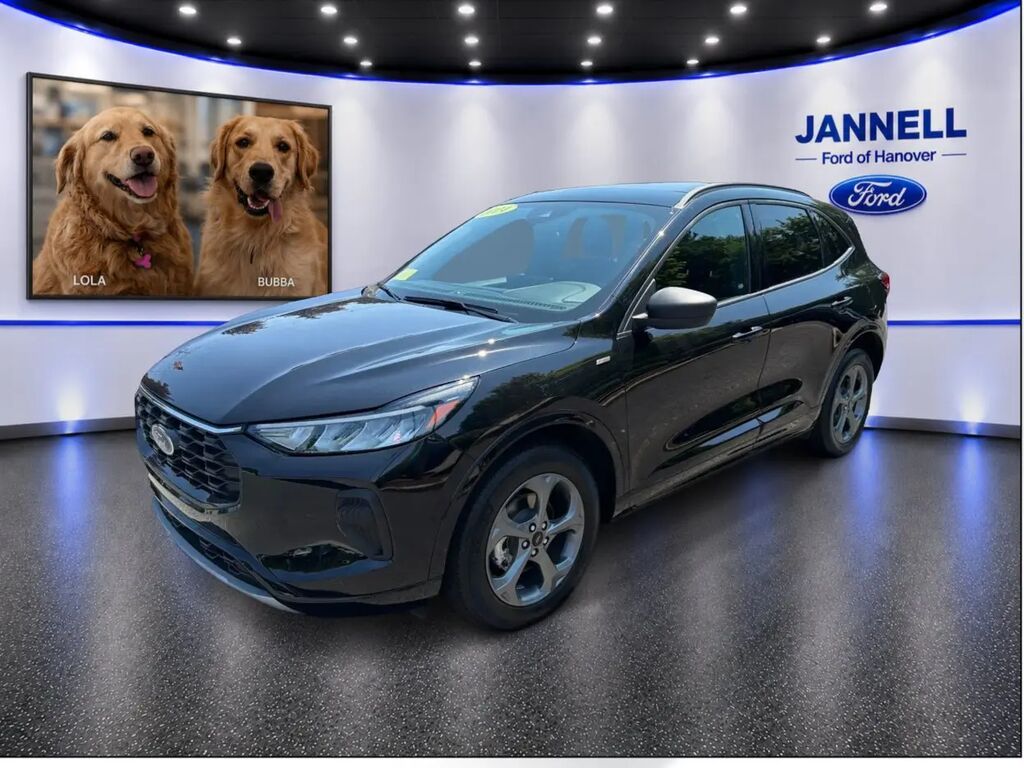 2024 Ford Escape ST-Line — photo 1 of 1