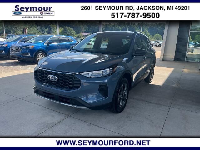 2025 Ford Escape ST-Line — photo 1 of 13