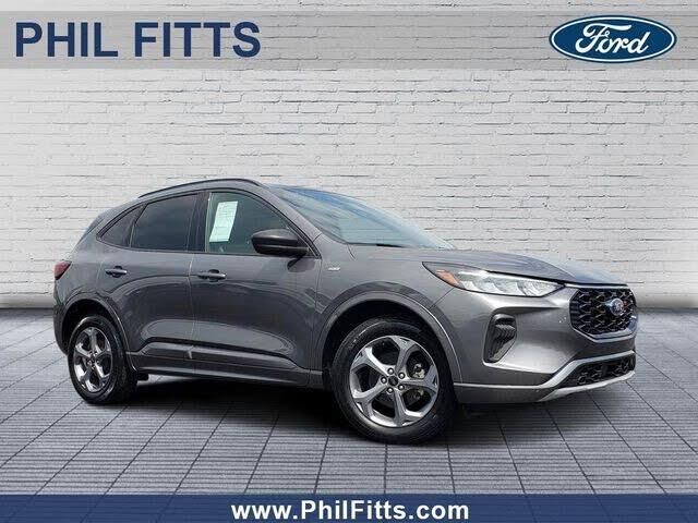 2023 Ford Escape ST-Line — photo 1 of 1
