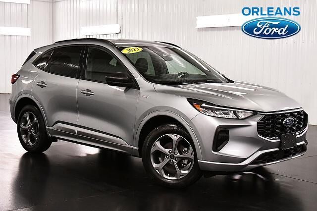 2023 Ford Escape ST-Line — photo 1 of 26