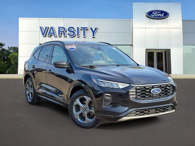 2023 Ford Escape ST-Line — photo 1 of 26