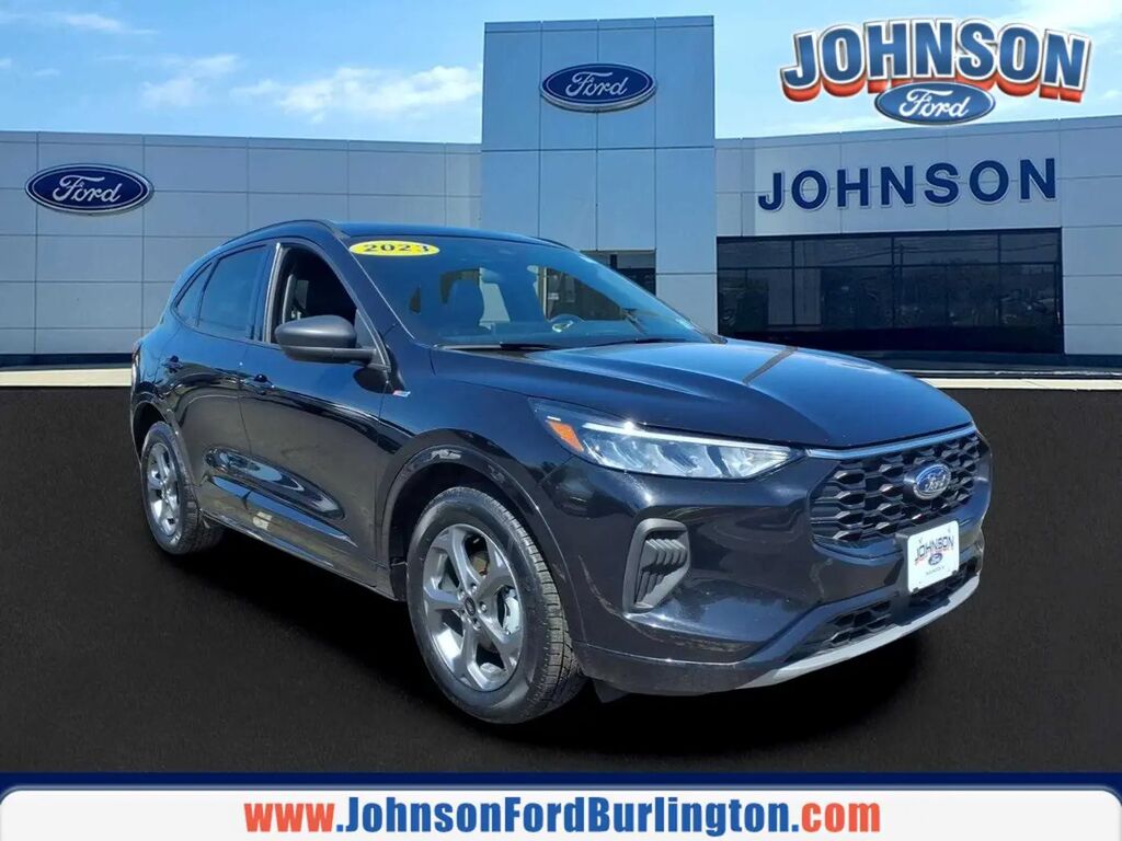 2023 Ford Escape ST-Line — photo 1 of 15