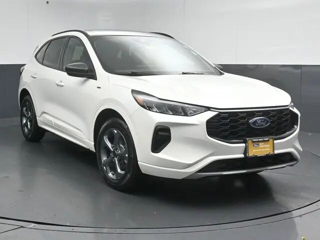 2024 Ford Escape ST-Line — photo 1 of 36