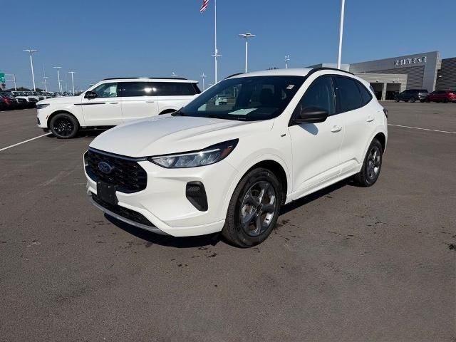 2024 Ford Escape ST-Line — photo 1 of 26