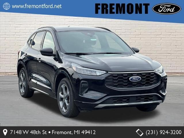 2024 Ford Escape ST-Line — photo 1 of 37
