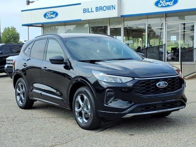 2024 Ford Escape ST-Line — photo 1 of 26