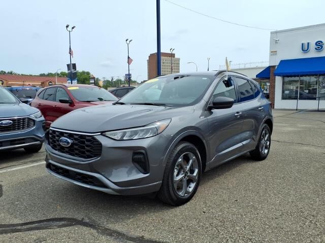 2024 Ford Escape ST-Line — photo 1 of 26
