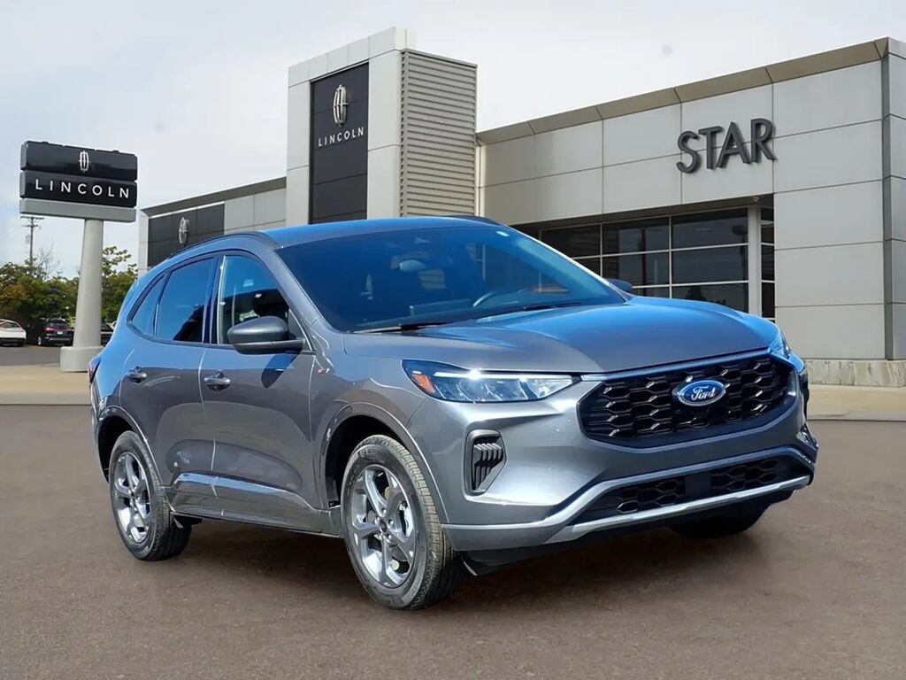 2024 Ford Escape ST-Line — photo 1 of 26