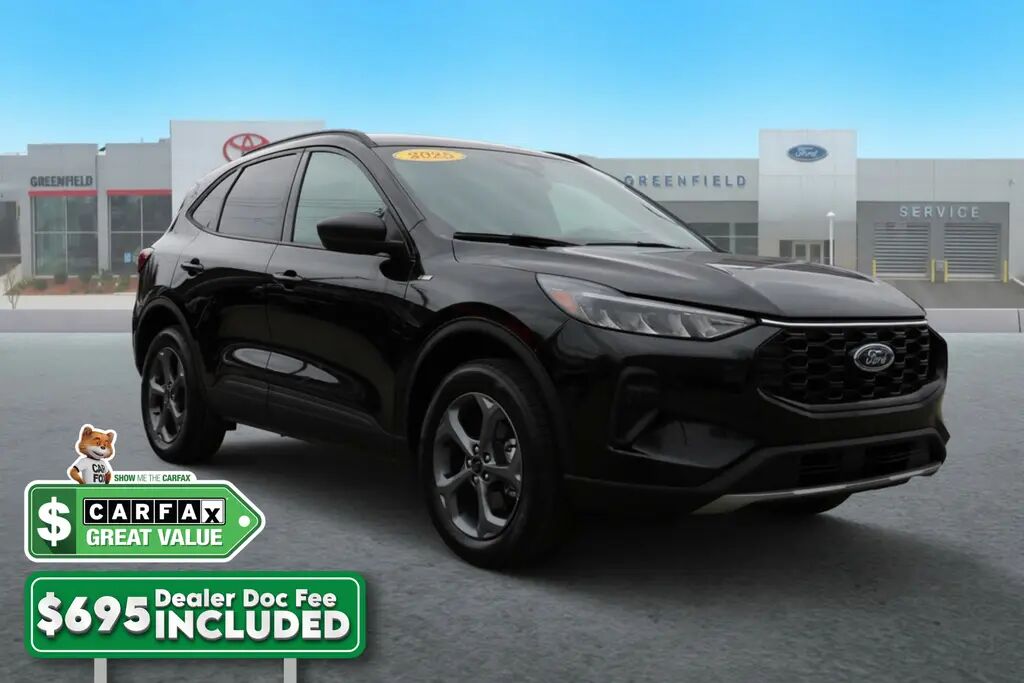 2025 Ford Escape ST-Line — photo 1 of 25