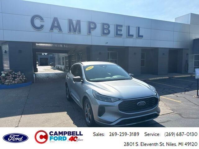 2023 Ford Escape ST-Line — photo 1 of 26