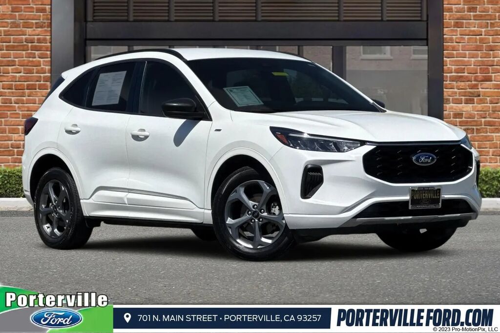 2023 Ford Escape ST-Line — photo 1 of 23