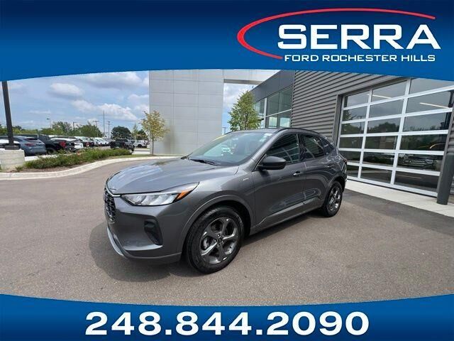 2023 Ford Escape ST-Line — photo 1 of 26