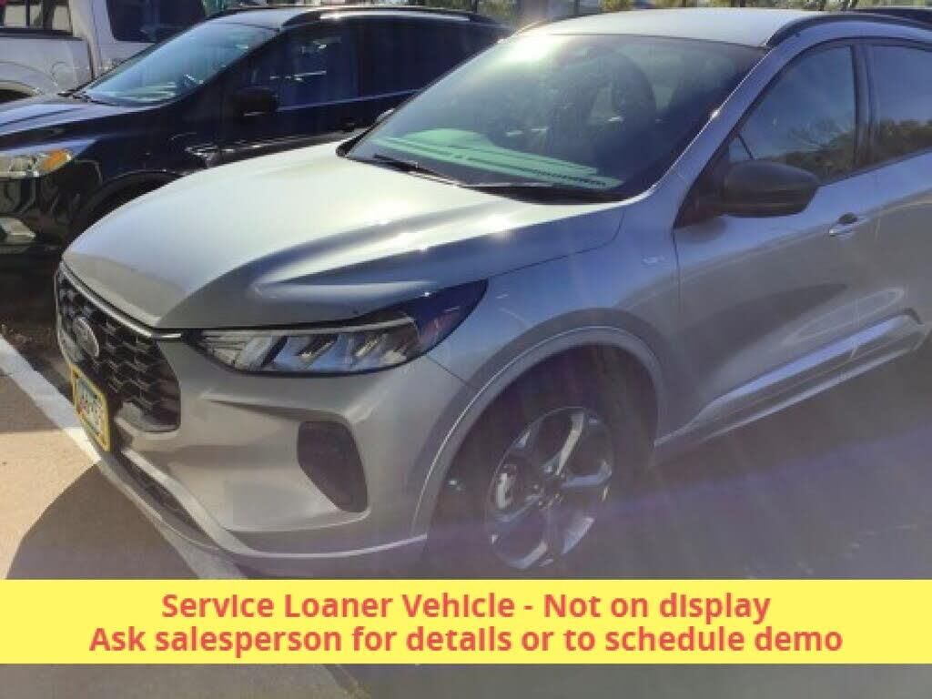 2024 Ford Escape ST-Line — photo 1 of 1
