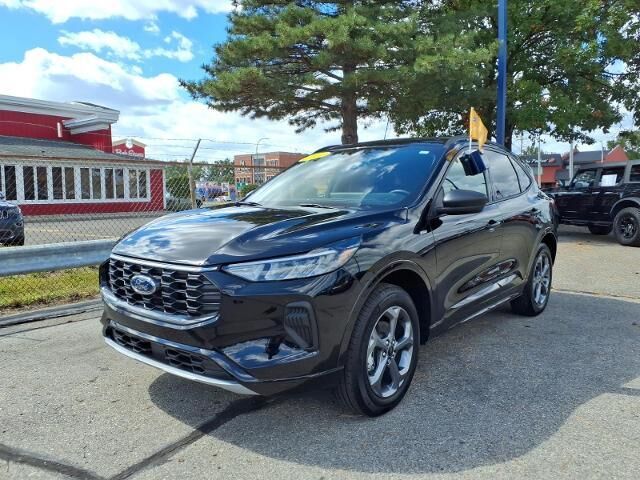 2024 Ford Escape ST-Line — photo 1 of 26