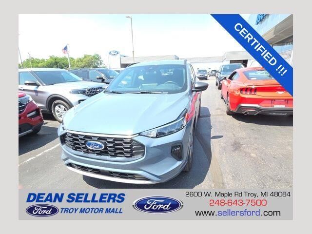 2024 Ford Escape ST-Line — photo 1 of 13