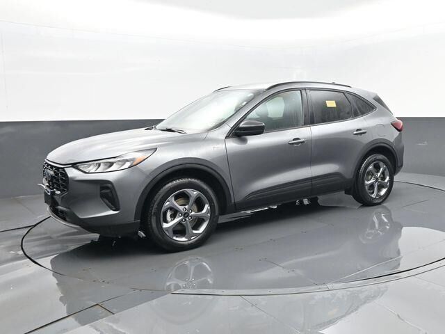 2025 Ford Escape ST-Line — photo 1 of 26