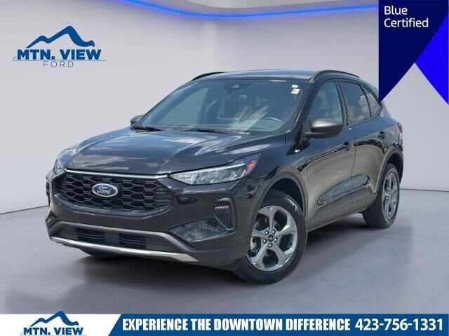 2025 Ford Escape ST-Line — photo 1 of 26