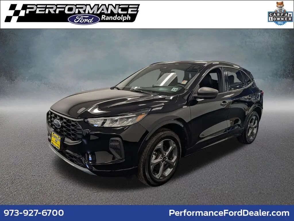 2023 Ford Escape ST-Line — photo 1 of 29