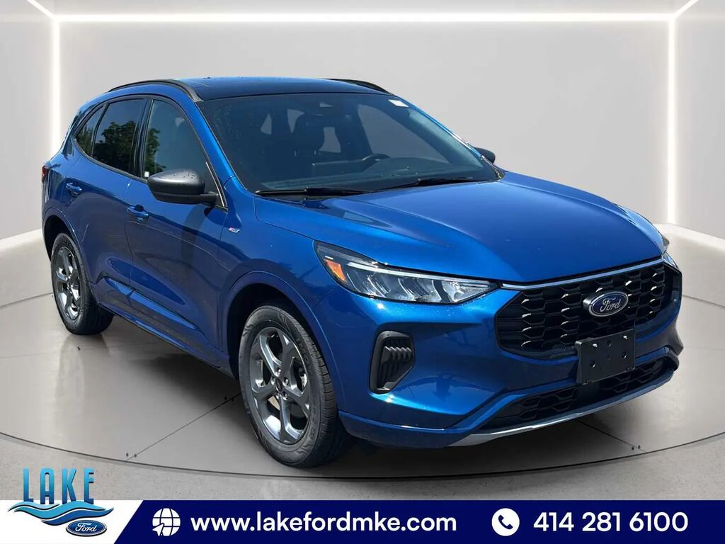 2023 Ford Escape ST-Line — photo 1 of 26