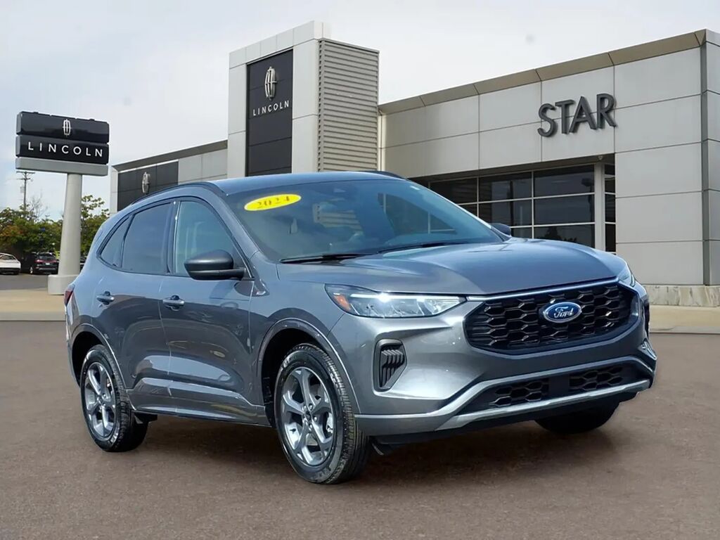 2024 Ford Escape ST-Line — photo 1 of 13