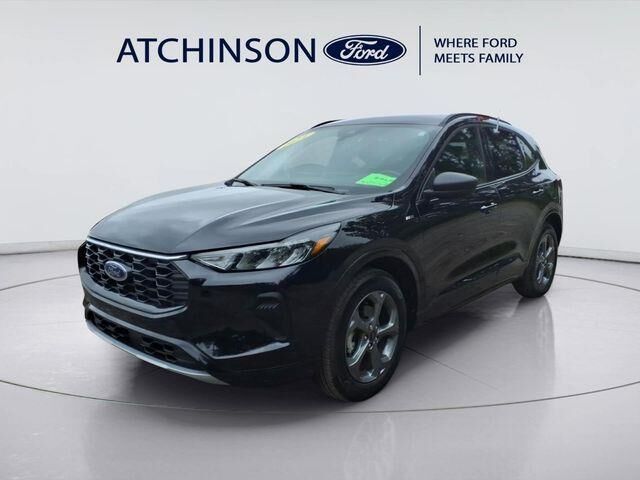 2024 Ford Escape ST-Line — photo 1 of 13