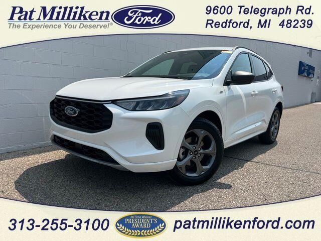 2024 Ford Escape ST-Line — photo 1 of 13