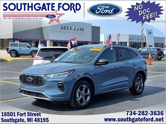 2024 Ford Escape ST-Line — photo 1 of 13