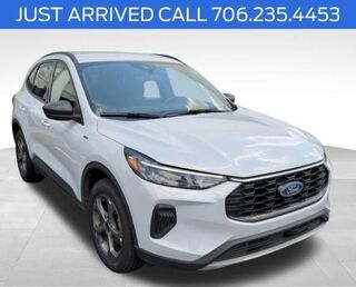 2025 Ford Escape ST-Line — photo 1 of 8