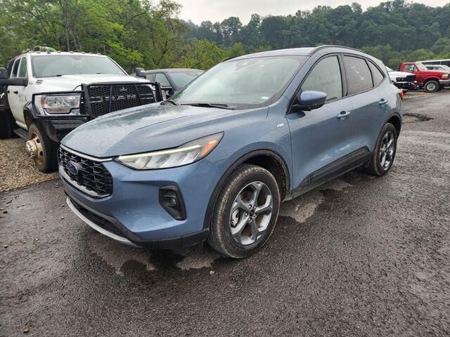2025 Ford Escape ST-Line Select — photo 1 of 27