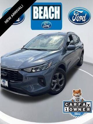 2025 Ford Escape ST-Line Select — photo 1 of 9