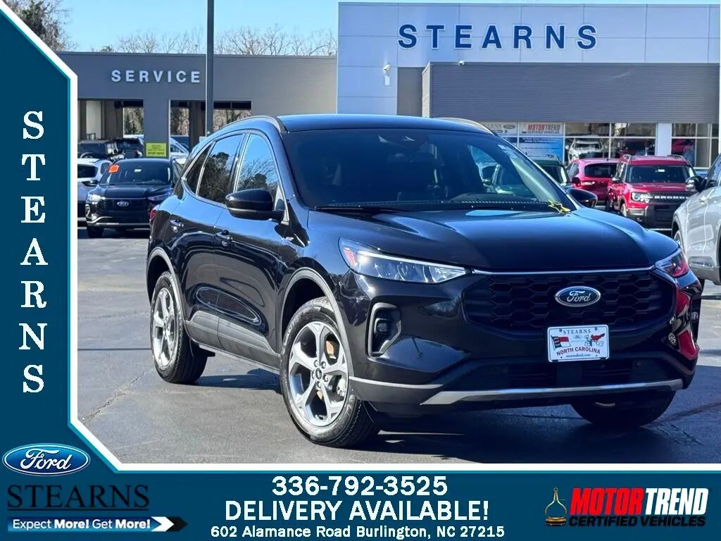 2025 Ford Escape ST-Line Select — photo 1 of 7