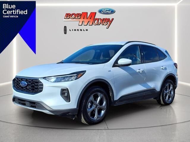 2025 Ford Escape ST-Line Select — photo 1 of 13